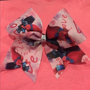 Jumbo Love Trolls Bow